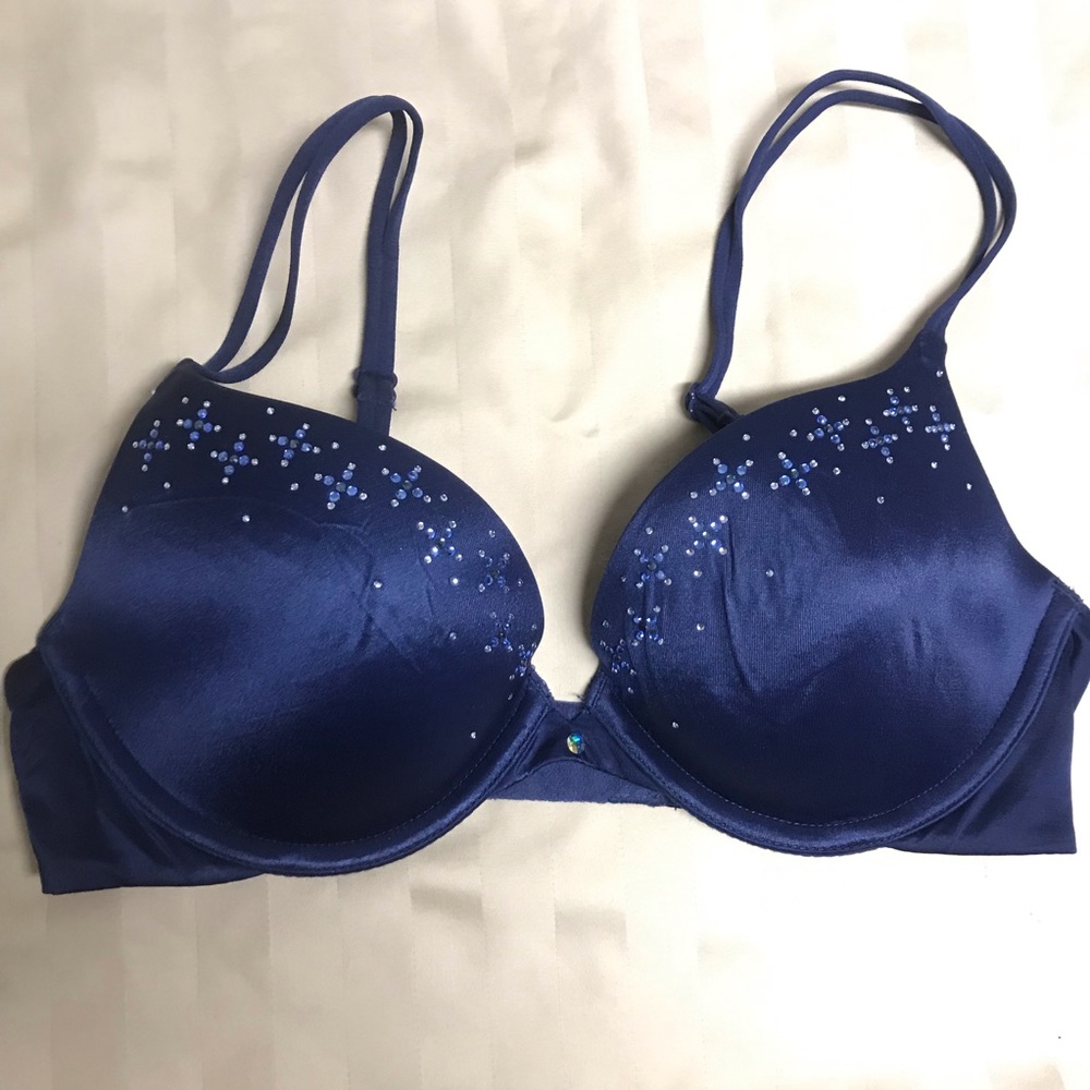 Victoria’s Secret Blue Bra